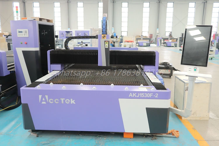 AccTek Metal And Non-metal Mat - Fiber Laser Cutting Machine avis et prix